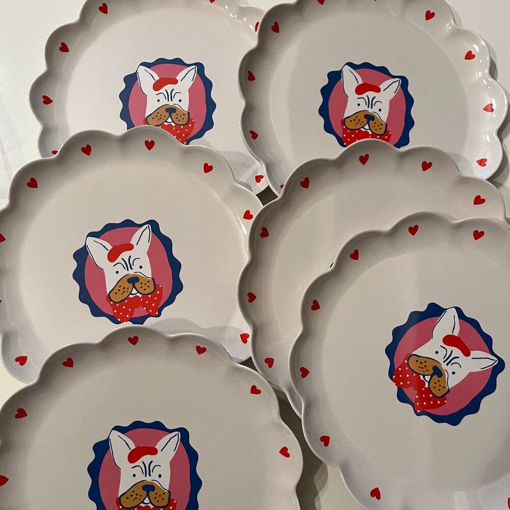 Bulldog Plates - Set of Six - Scalloped Flower Edge ‎ (10.5 inches) (NEW) (h/x)